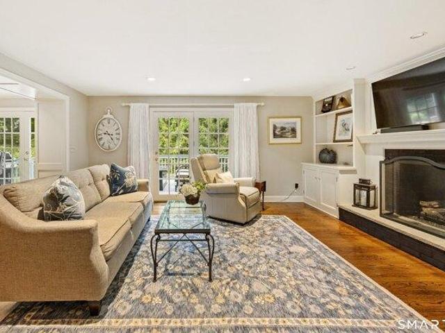House for sale in Meadowbrook, Cheshire