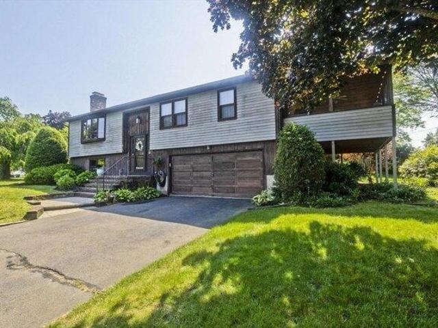 House for sale in Hampden, Massachusetts