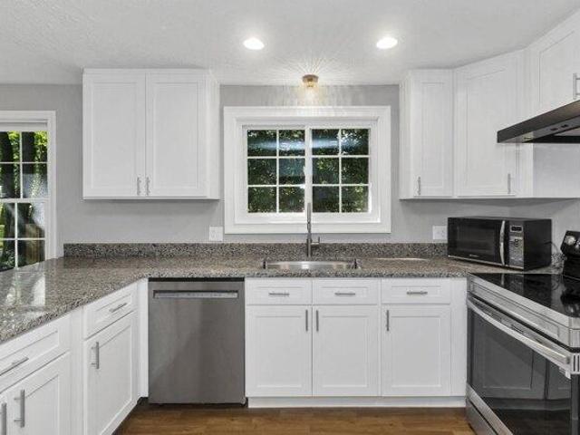 House for sale in Aldenville, Chicopee