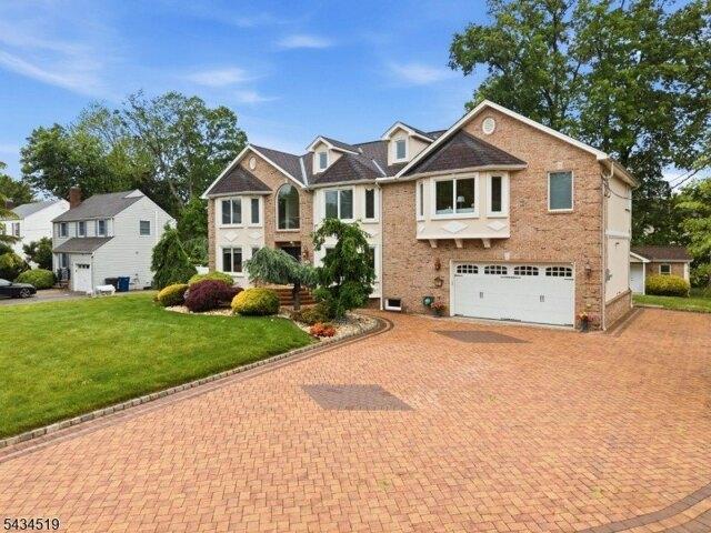 House for sale in Clark, New Jersey
