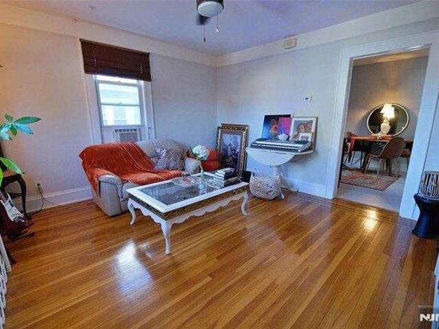House for sale in Cliffside Park, New Jersey