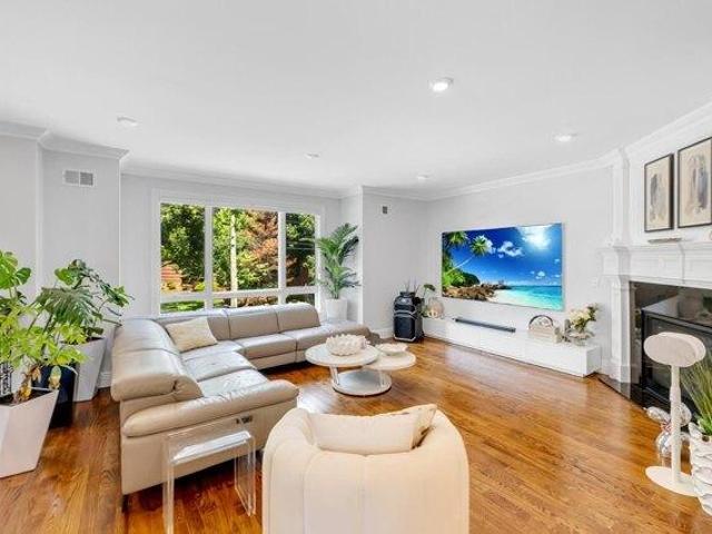 House for sale in Cliffside Park, New Jersey