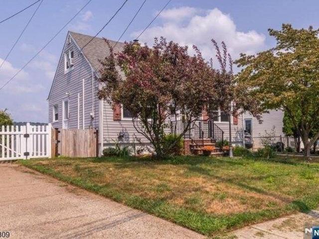 House for sale in Passaic, New Jersey