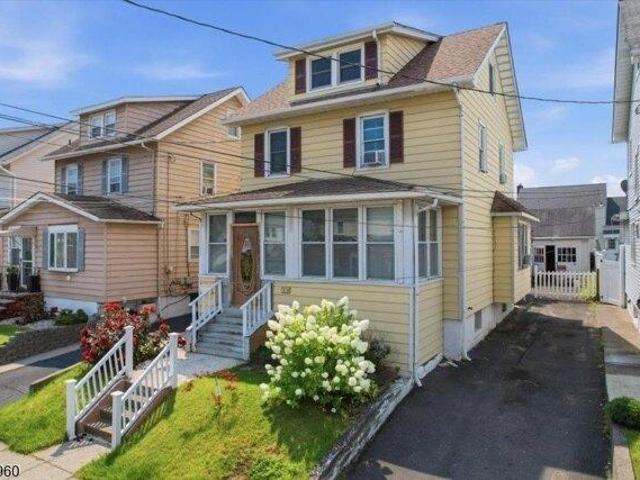 House for sale in Passaic, New Jersey