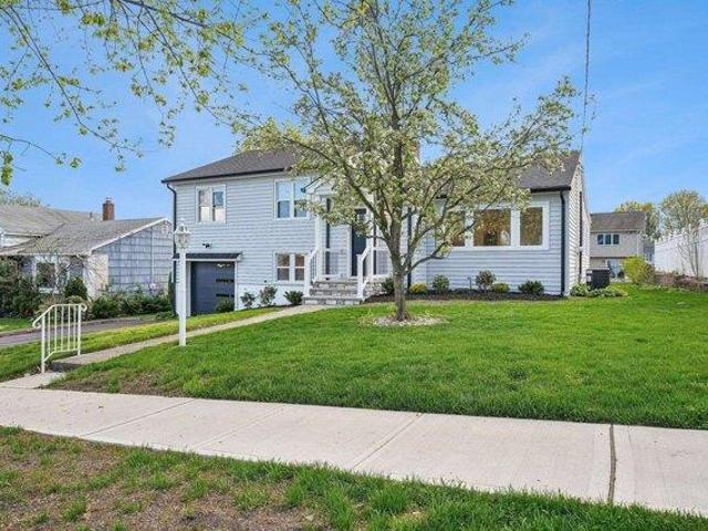 House for sale in Passaic, New Jersey