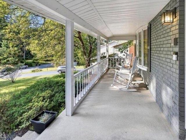 House for sale in Saratoga, New York