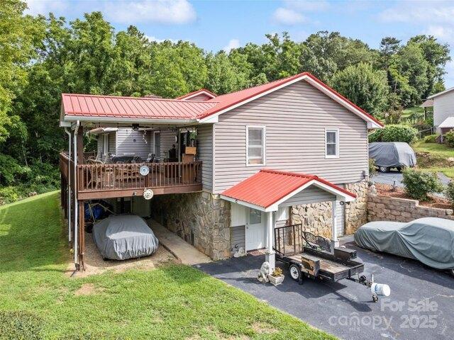 House for sale in Clyde, North Carolina
