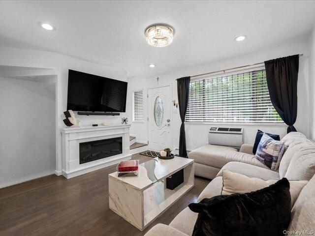 House for sale in Queens, Arverne