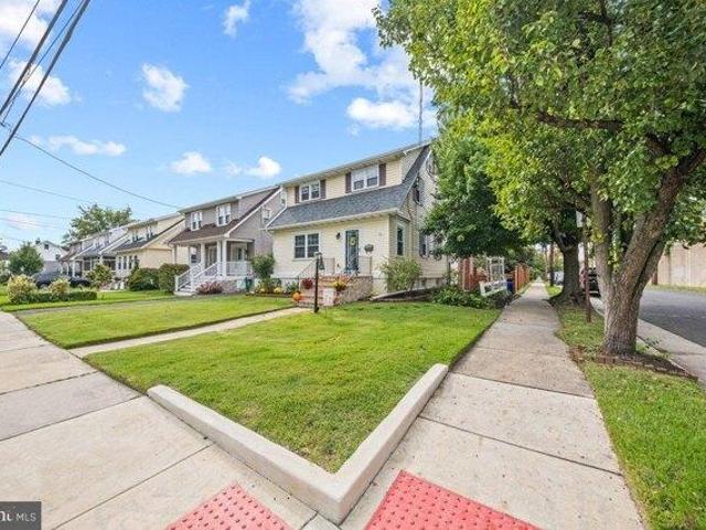House for sale in Collingswood, Camden County