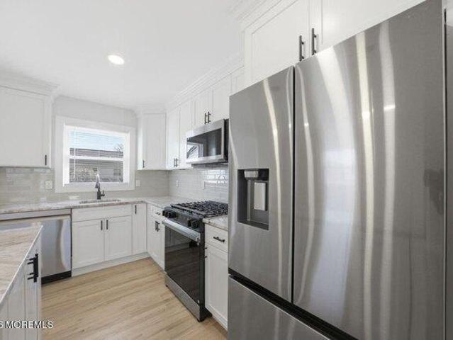 House for sale in Avenel, New Jersey