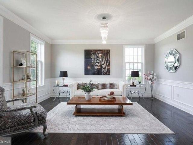 House for sale in Columbus, New Jersey