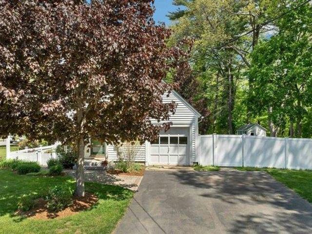 House for sale in New Hampshire