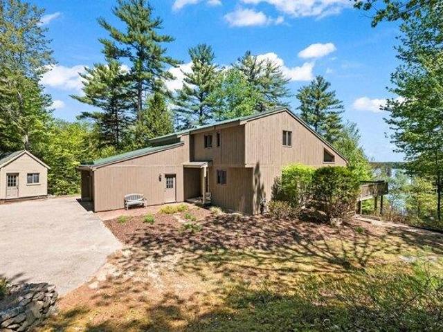 House for sale in New Hampshire