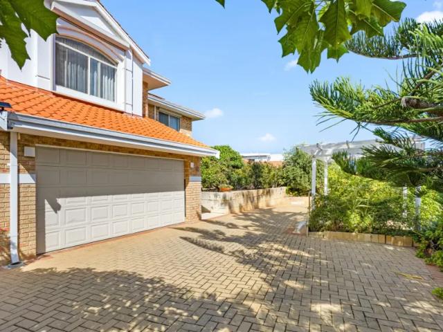 House for sale in Coogee, Western Australia