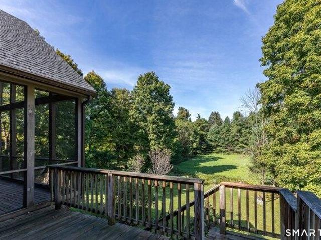House for sale in Cornwall, Northwest Hills Planning Region