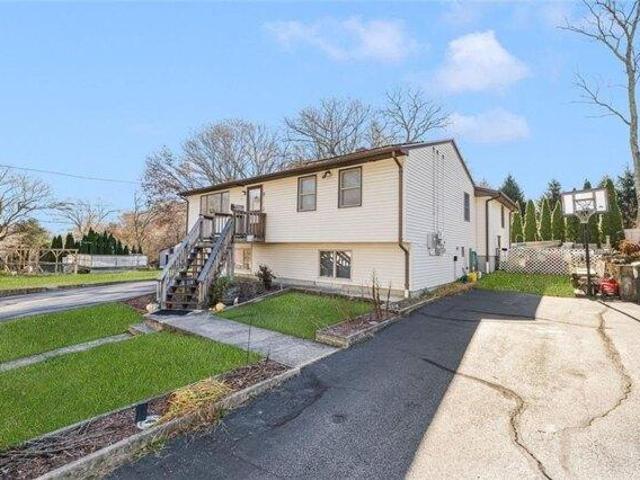 House for sale in Coventry, Rhode Island