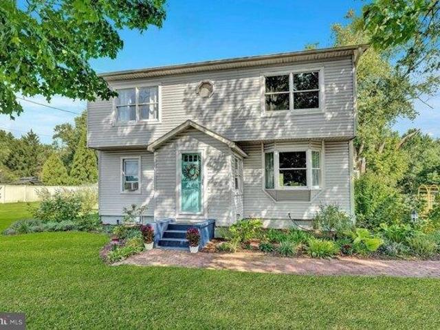 House for sale in Dayton, New Jersey
