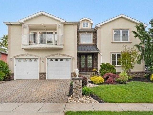 House for sale in Cranford, New Jersey
