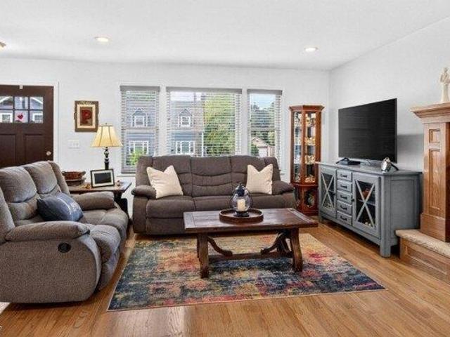 House for sale in Cranford, New Jersey