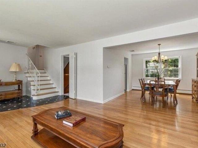 House for sale in Cranford, New Jersey