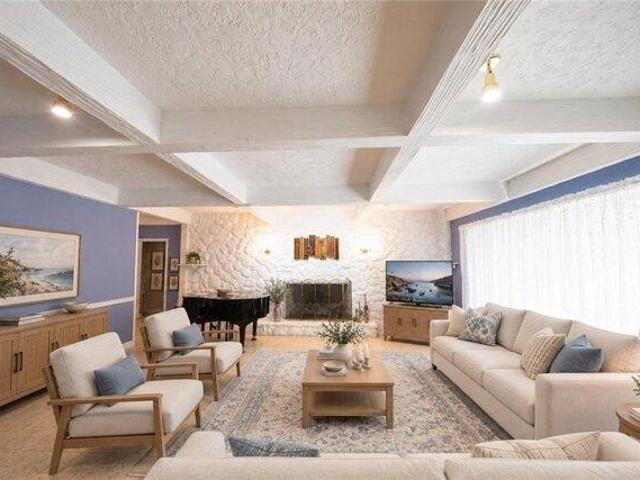 House for sale in Meshanticut, Cranston