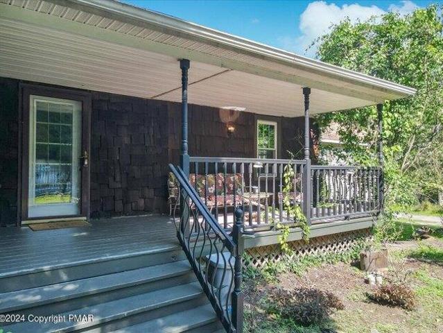 House for sale in Cresco, Pennsylvania