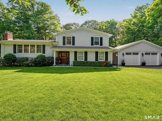House for sale in Cos Cob, Connecticut
