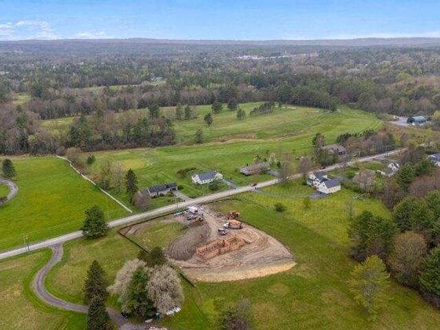 House for sale in Cumberland Center, Maine
