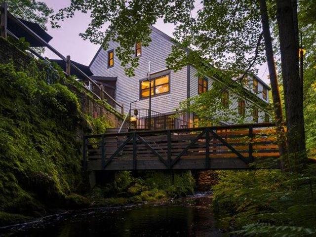 House for sale in Cumberland Center, Maine