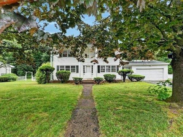 House for sale in Cumberland, Rhode Island