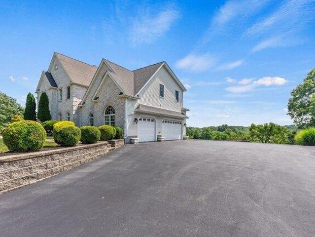 House for sale in Cumberland, Rhode Island