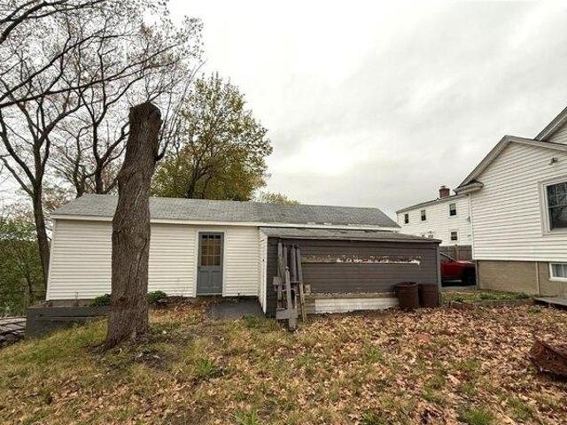 House for sale in Valley Falls, Cumberland
