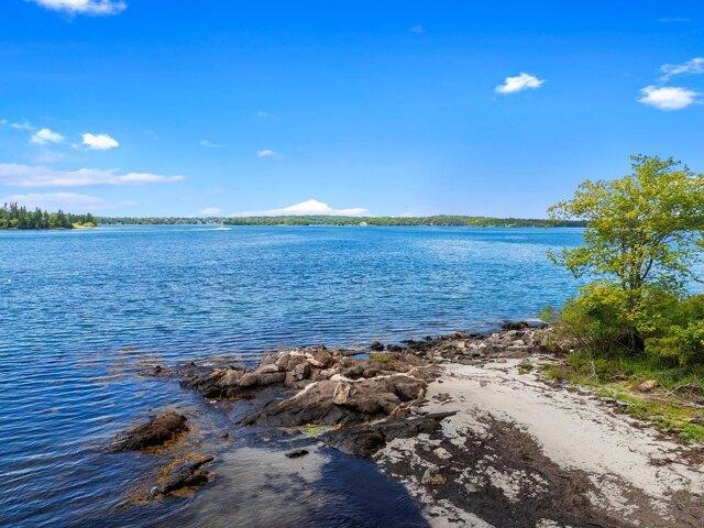 House for sale in Cushing, Maine