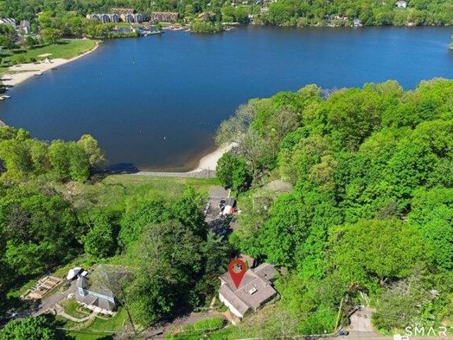 House for sale in Danbury, Connecticut
