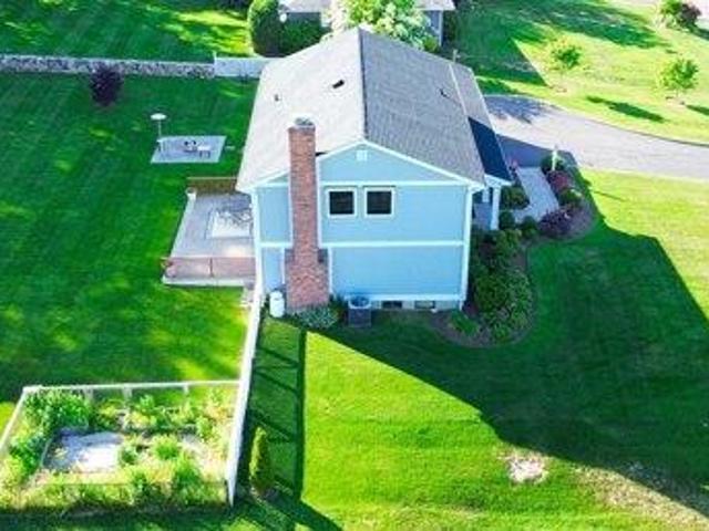House for sale in Golden Heights, Danbury