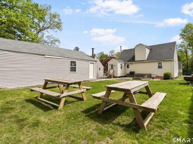 House for sale in Beckettville, Danbury
