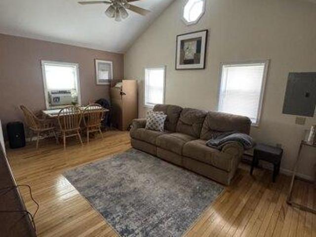 House for sale in Main Street Historic District, Danbury