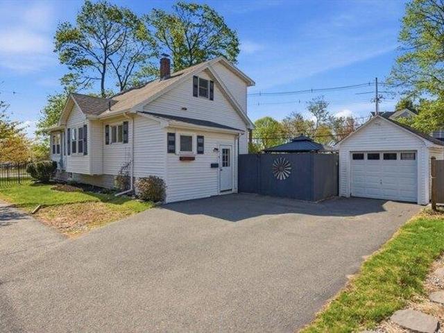 House for sale in Danvers, Massachusetts