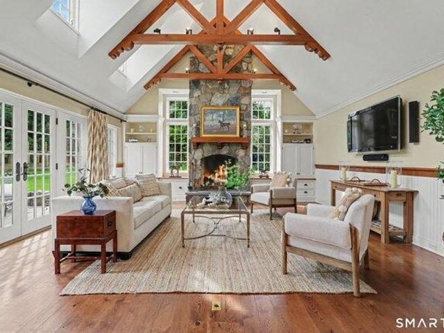 House for sale in Tokeneke, Darien
