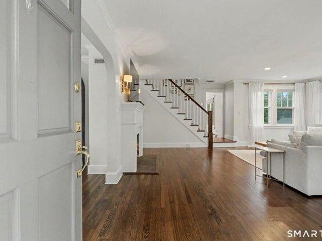House for sale in Noroton Heights, Darien
