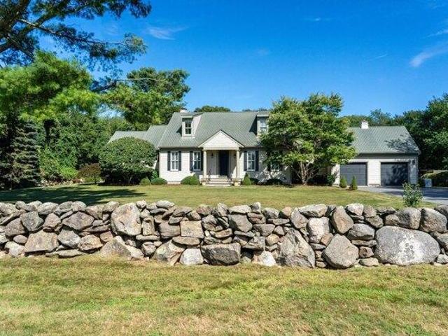 House for sale in Dartmouth, Bristol County