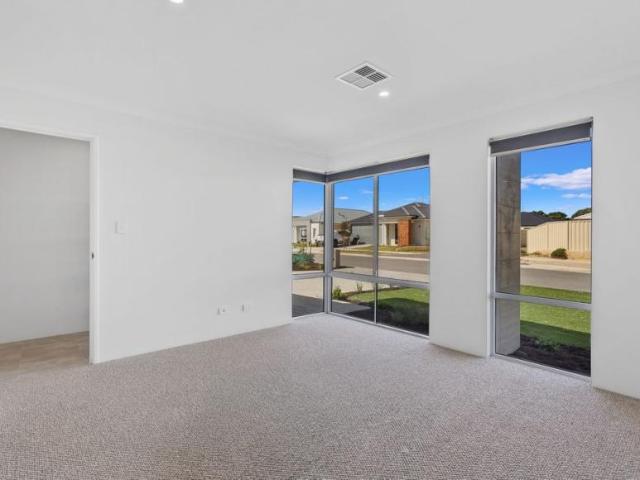 House for sale in Parklands, Western Australia