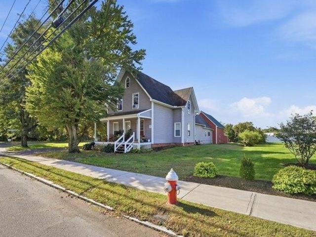 House for sale in South Deerfield, Deerfield