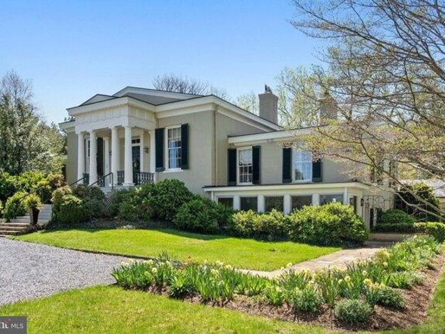 House for sale in Delaplane