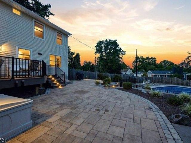 House for sale in Delaware, New Jersey
