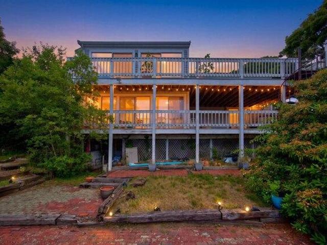 House for sale in Dennis, Massachusetts