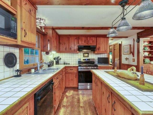 House for sale in Derry, Rockingham County