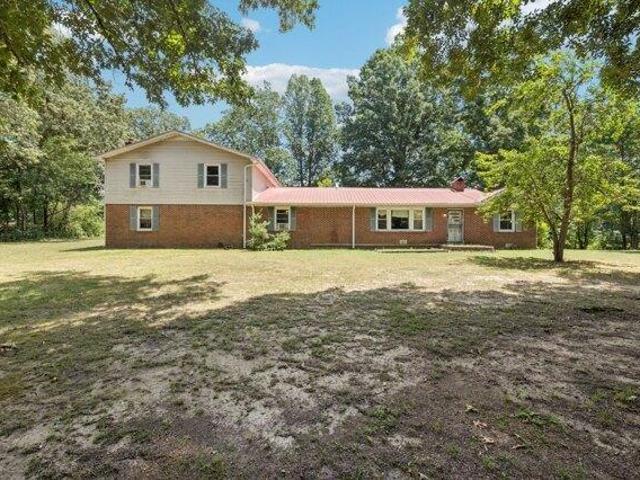 House for sale in Dickson, Tennessee