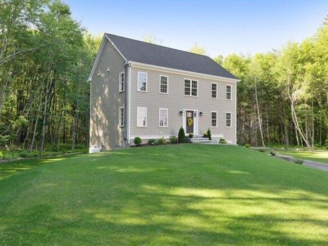 House for sale in Douglas, Massachusetts