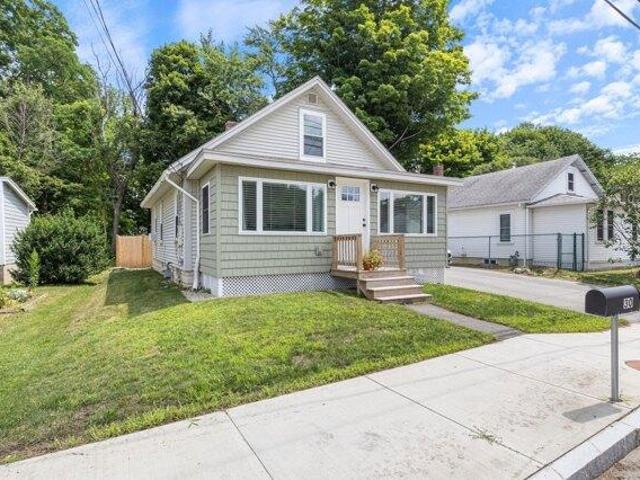 House for sale in Dover, Strafford County